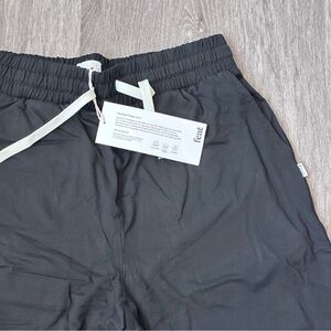 feat | FlowTech®️ Roam Black Shorts | Size S - NWT!